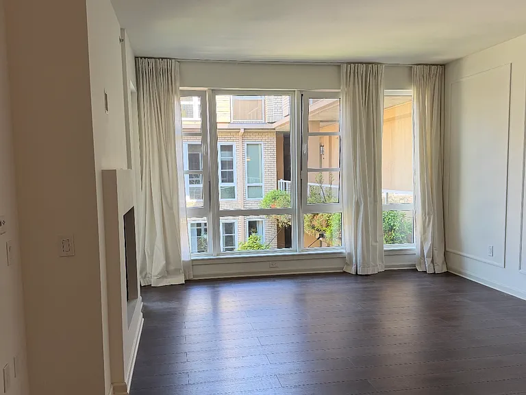 1620 NE Broadway St #517 — Photo 10