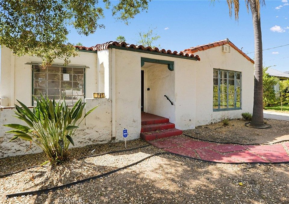 1st image of 1791 Navarro Ave
