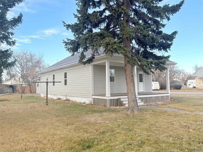 202 1st Ave SW, Choteau, MT, 59422