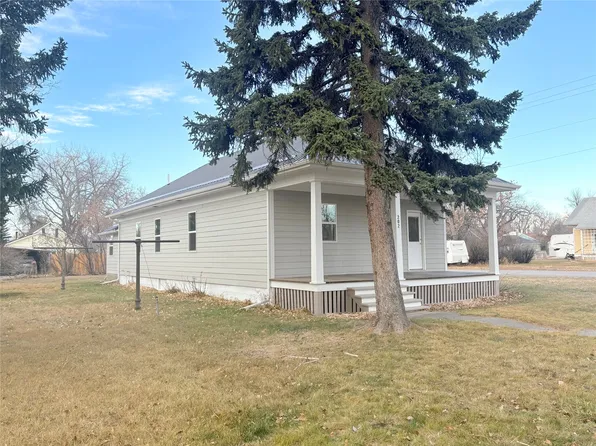 202 1st Ave SW, Choteau, MT 59422