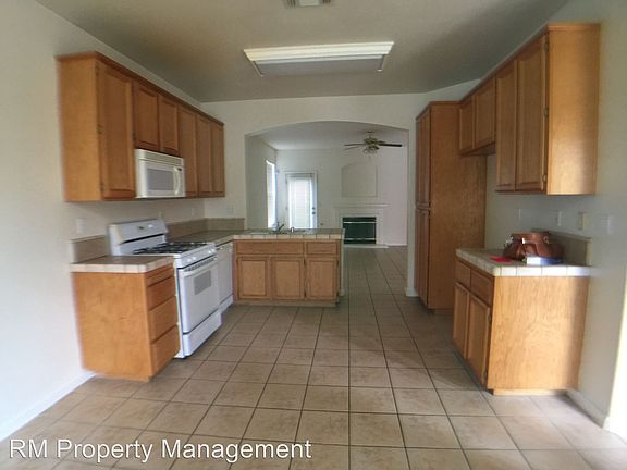 2nd image of 9437 Canmoor Cir
