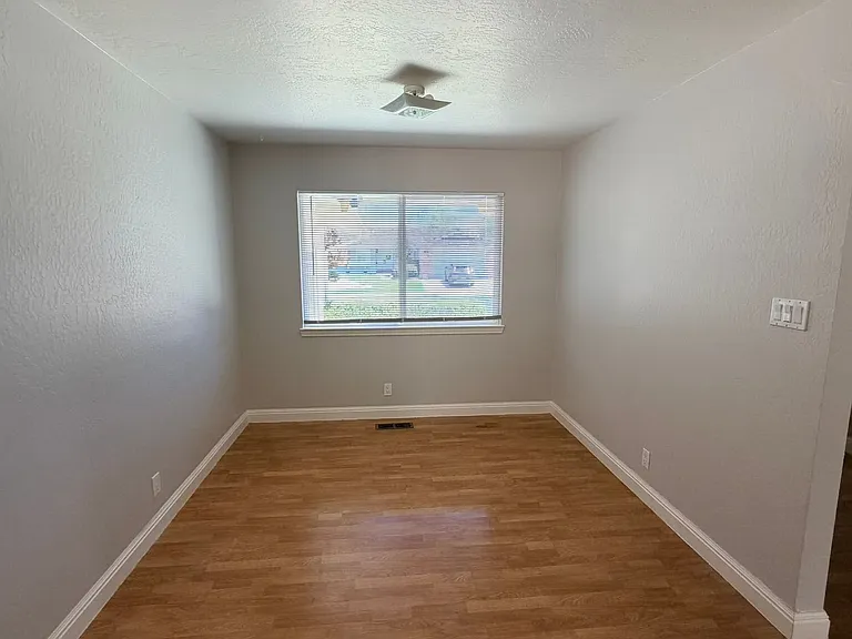 5308 Lightwood Dr — Photo 3