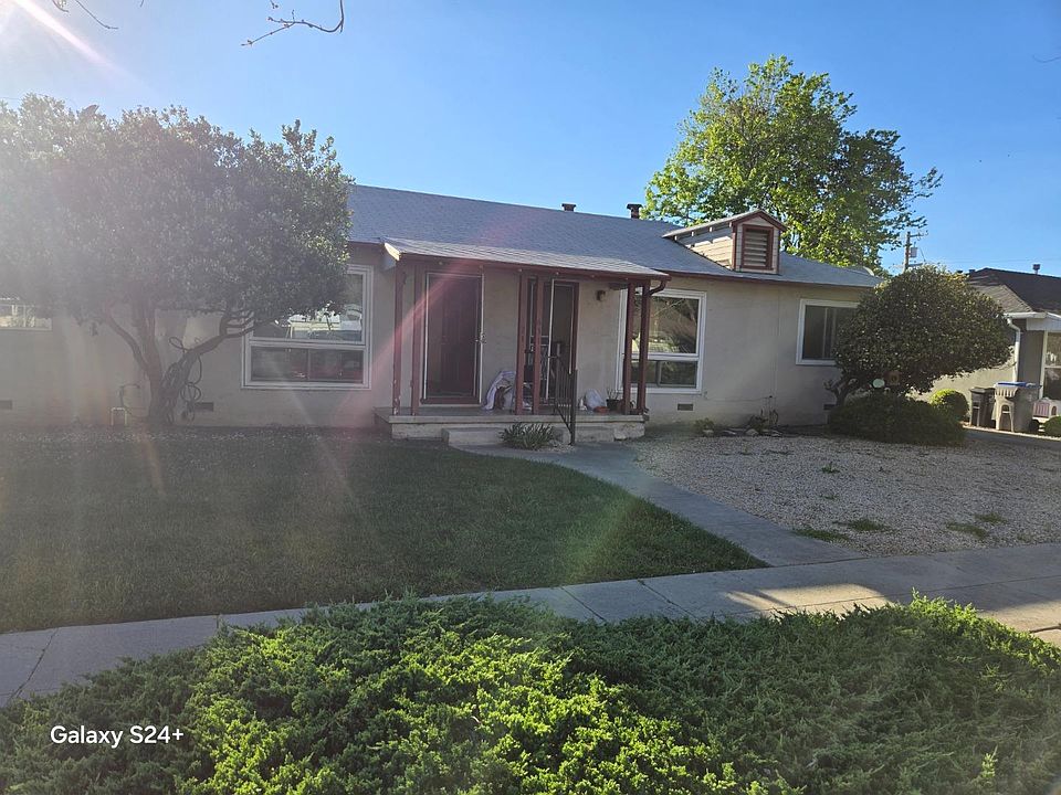 1st image of 623 & 631 N Daniel Way