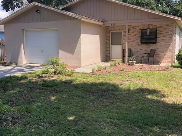 625 E 8th Ave, Mount Dora, FL 32757