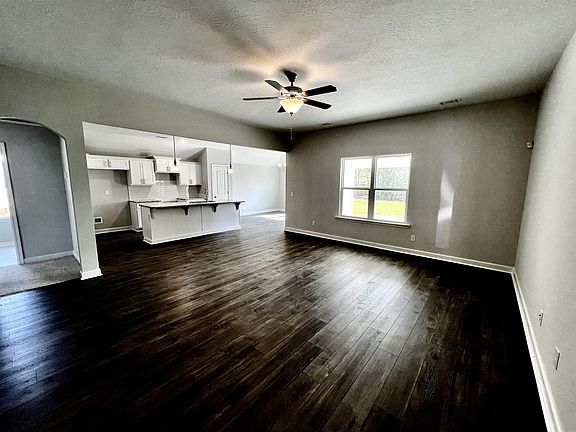 5th image of 7388 Hanford Dr