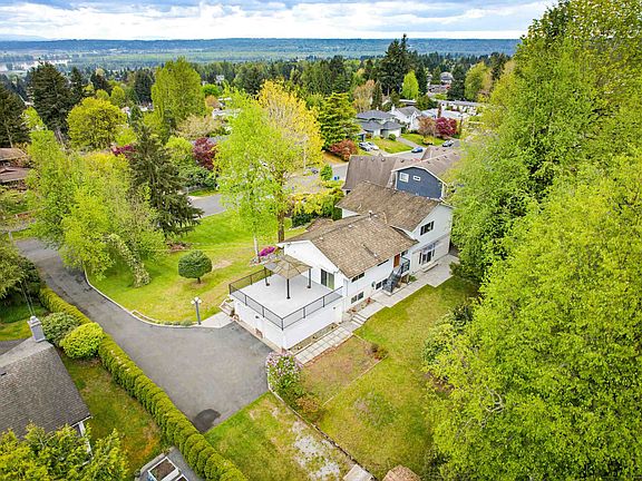 3rd image of 33103 Whidden Ave