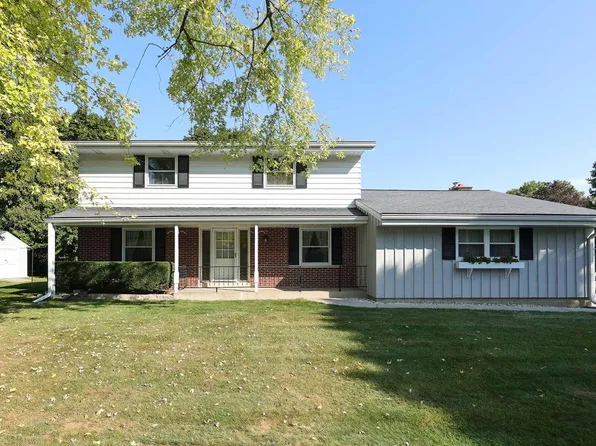 12116 West Cleveland AVENUE, West Allis, WI 53227