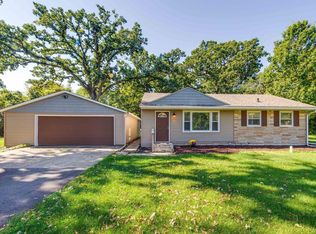 1321 Melwood Dr, Rockford, IL 61108