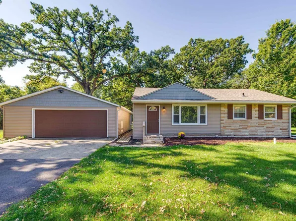 1321 Melwood Dr, Rockford, IL 61108