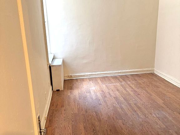 5th image of 3121 Brighton Fifth St #1K