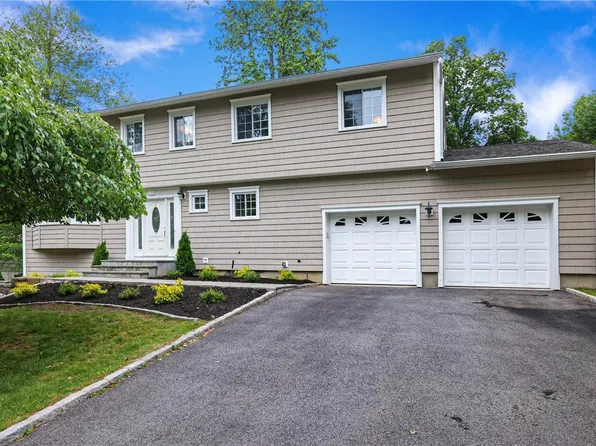 375 Chestnut Court, Yorktown Heights, NY 10598