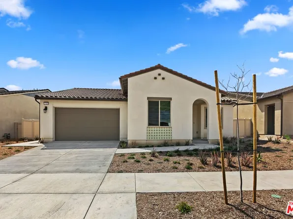 17820 Cirrus Dr #210, Santa Clarita, CA 91350