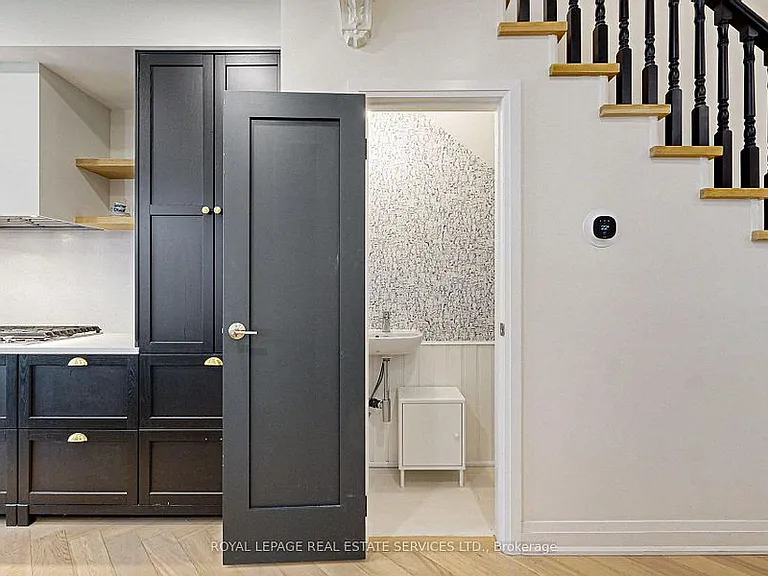 81 Major St #1 — Photo 5
