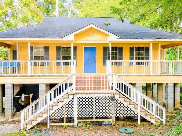 9180 Hillcrest Dr, Lauderdale, MS 39335