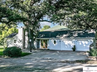 3602 State St, Omaha, NE 68112