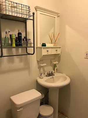 Rented by Jonathan Wachtel, LREB | media 19