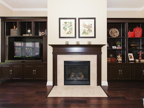 5th image of 1085 Eagle Point Dr
