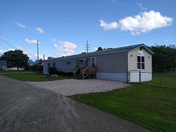 2nd image of 150 Stover Ln