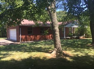 8312 Conner Rd, Powell, TN 37849