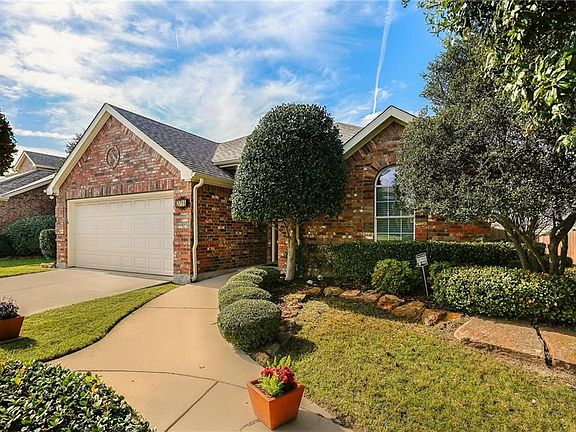 2nd image of 2715 Appaloosa Ln