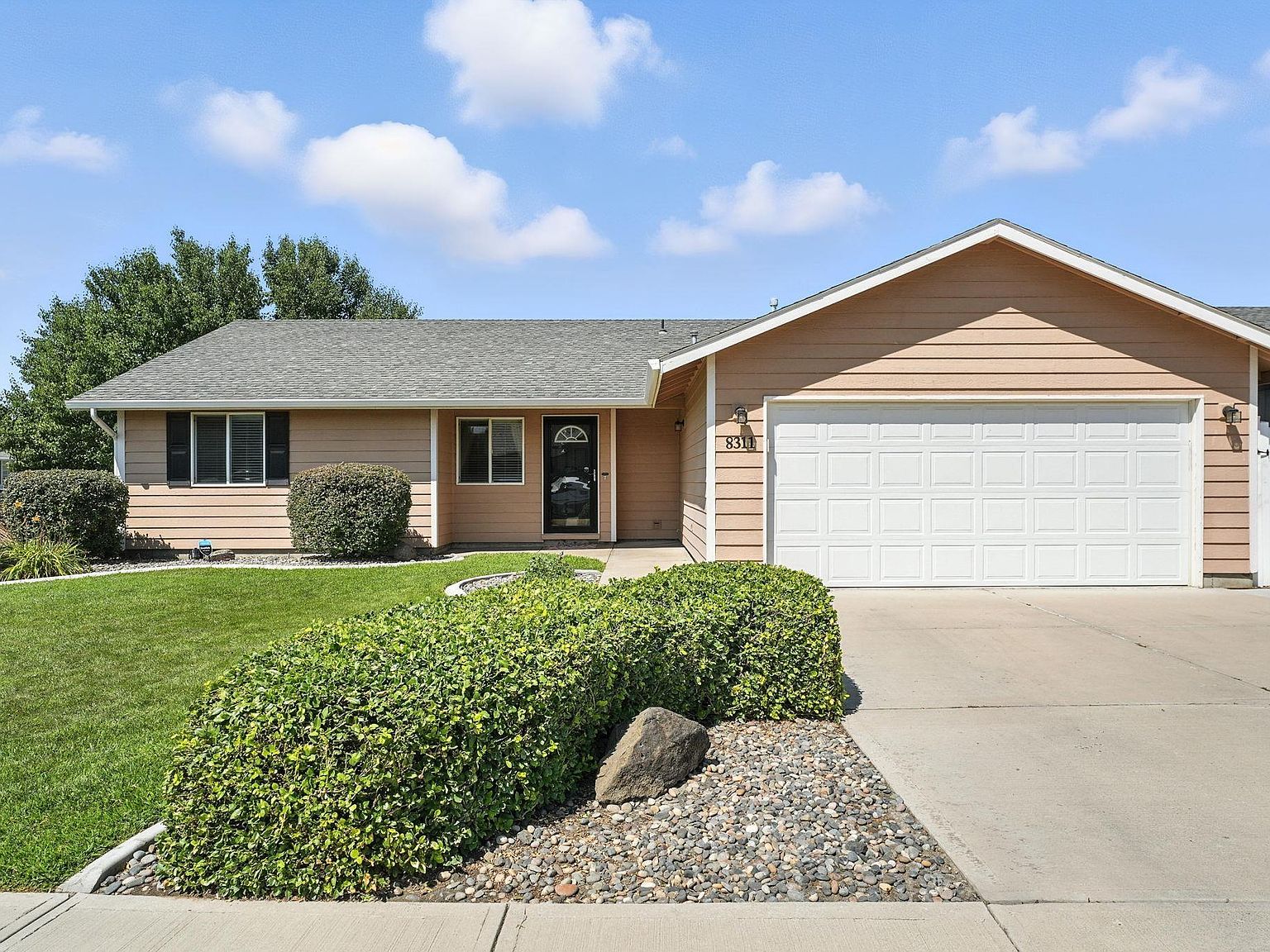 akn.fuj ！！ E-Z-GO Fuji Rear Axle Assembly - 2014-2025 Gas Models - 670468