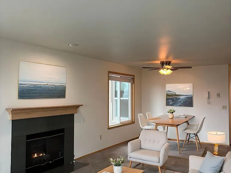 4208 Beach Drive — Photo 22