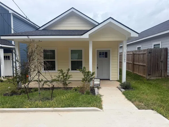 16980 Kempwood, Montgomery, TX 77316