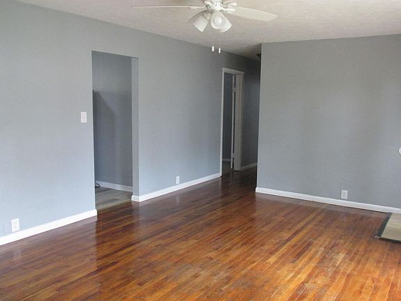 5th image of 308 N Grande Ave