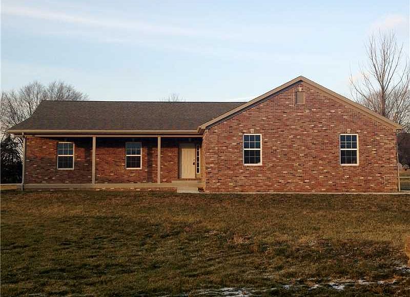 1st image of 3011 Willowbrook Dr