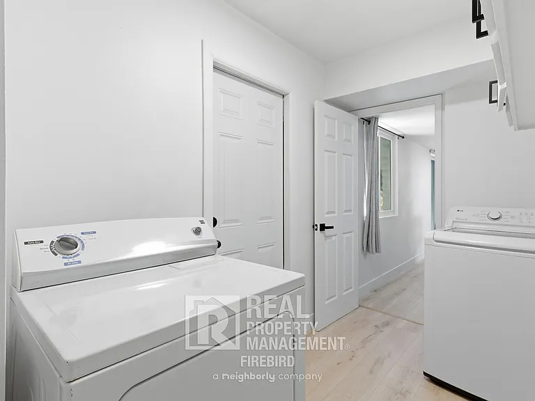 4112 S Grandview Ave — Photo 28