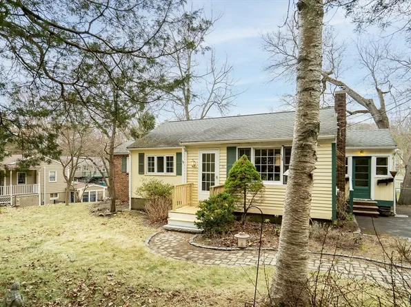 55 Fuller St, Dedham, MA 02026