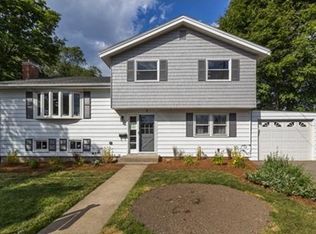 7 Pioneer Cir, Salem, MA 01970