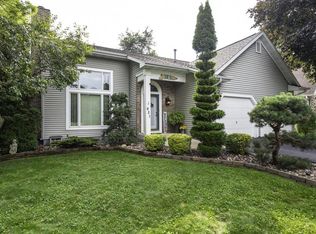 921 S 4th St, Silver Lake, WI 53170
