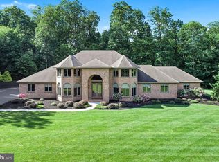 740 Witmer Rd, York, PA 17402