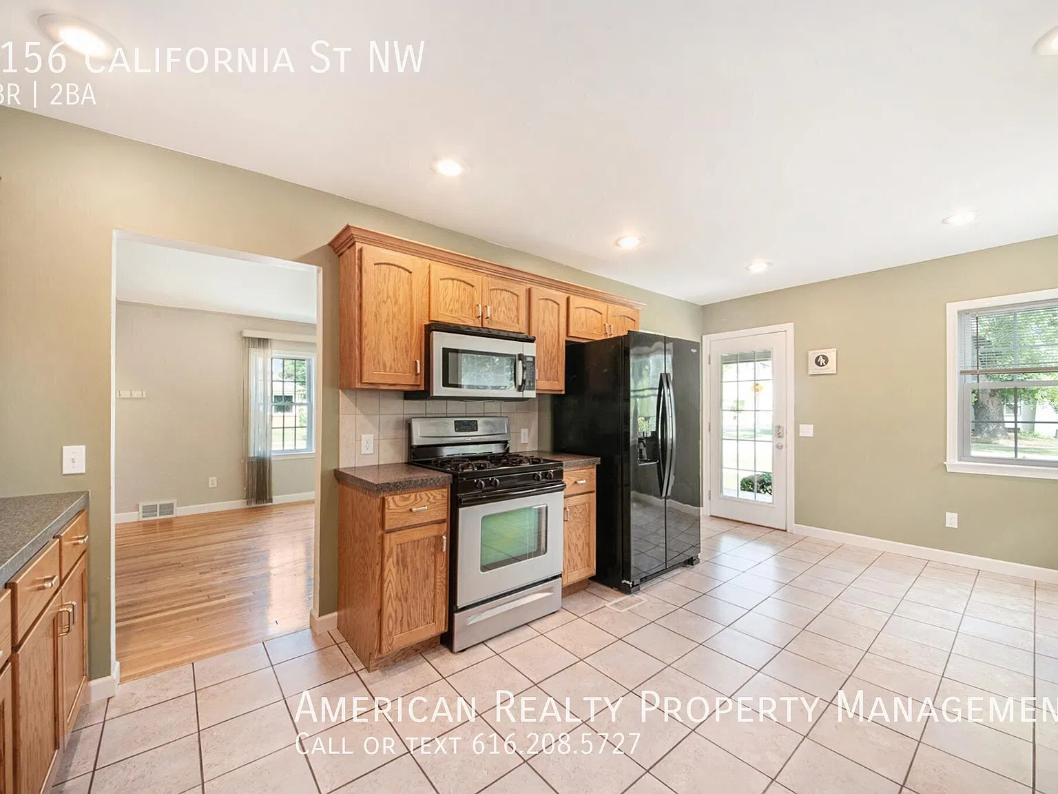 4 bed, 1800 sqft, $2,400 — Photo 2
