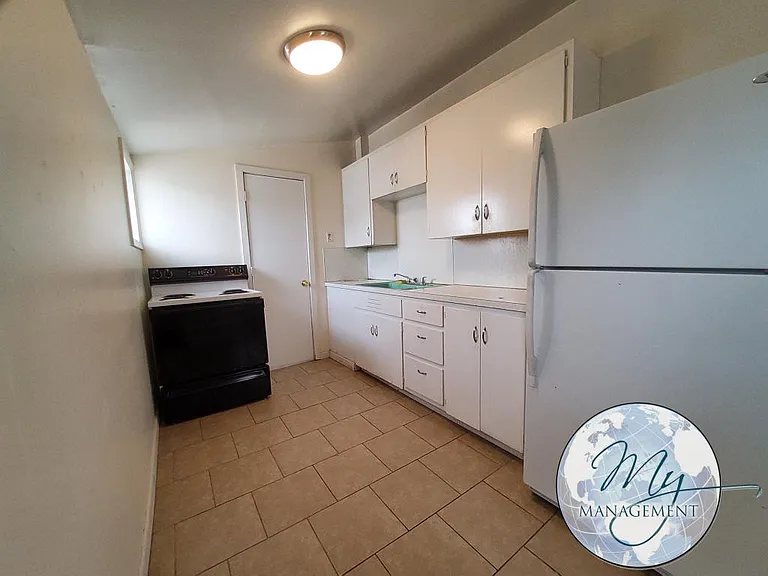 2 bed, 1.0 bath, 800 sqft, $950 — Photo 9
