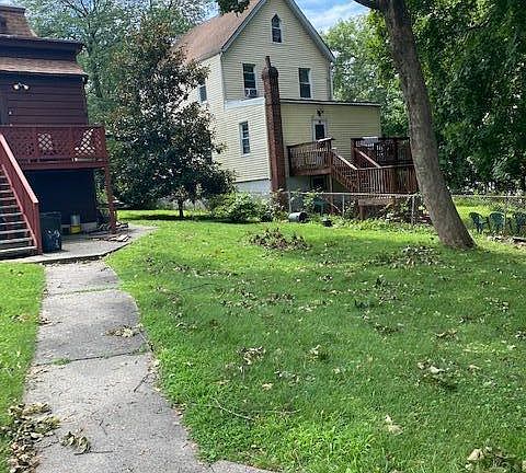 3rd image of 25 Layton Ave