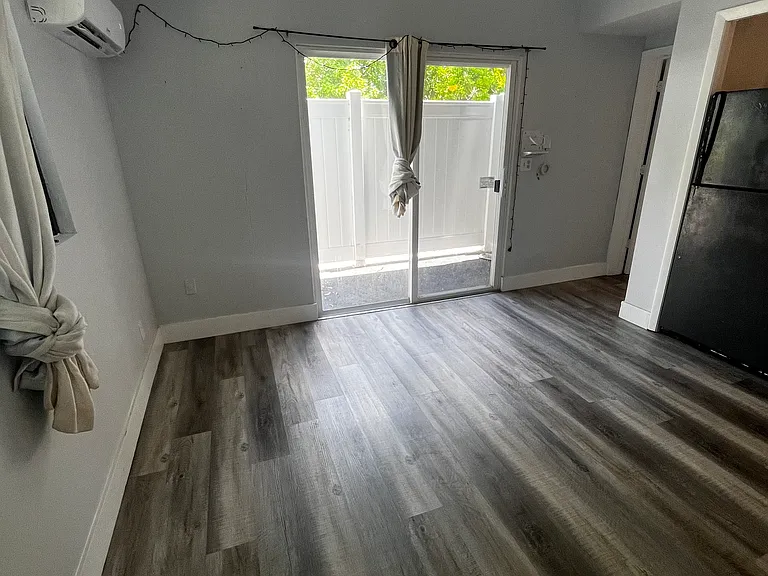 1412 NE 17th Ct #1-2 — Photo 5