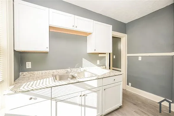 2174 W 103rd St #4 — Photo 9