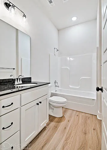 952 Pinnacle St — Photo 17