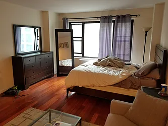 Rented by Manhattan Apartment Organization