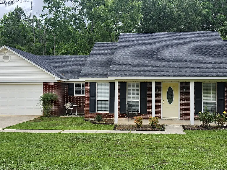 157 Bay View Dr — Photo 1