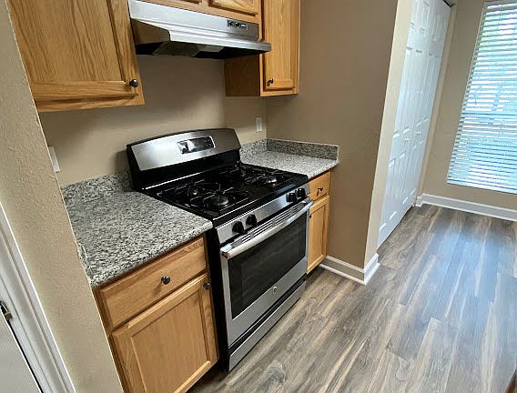5th image of 91 Moonflower Ct