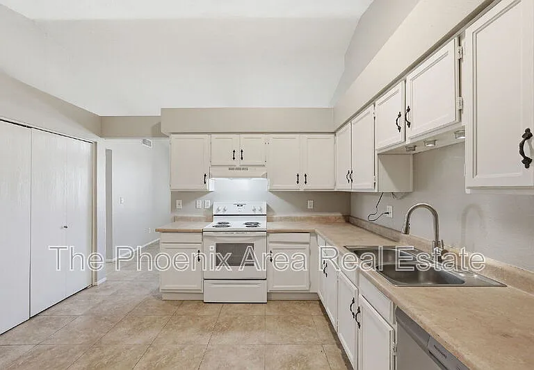 727 S Hartford St #189 — Photo 13