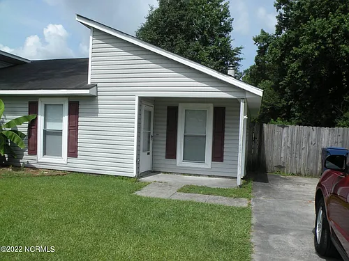 226 Webb Blvd Photo 1