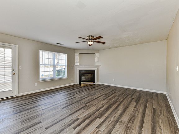 5th image of 8401 Wallace Glen Dr