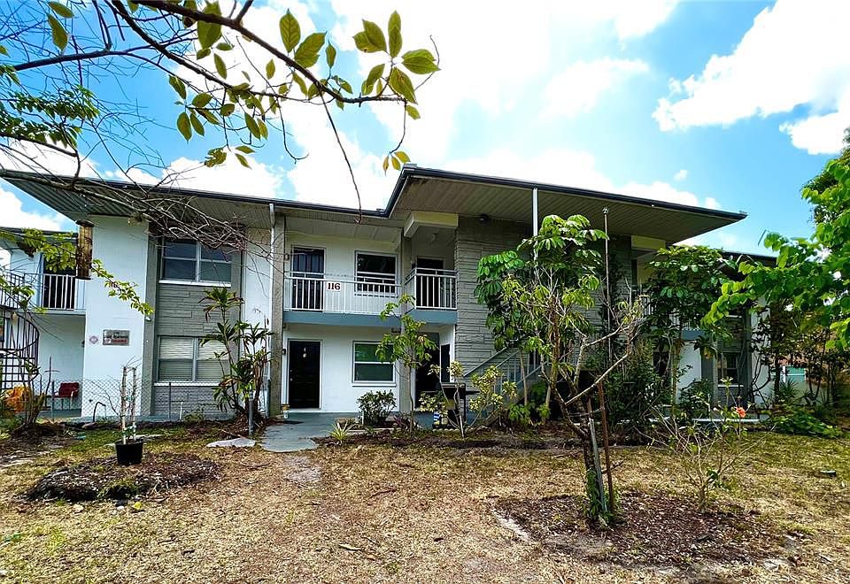 1st image of 116 SW Jefferson Cir N APT 1
