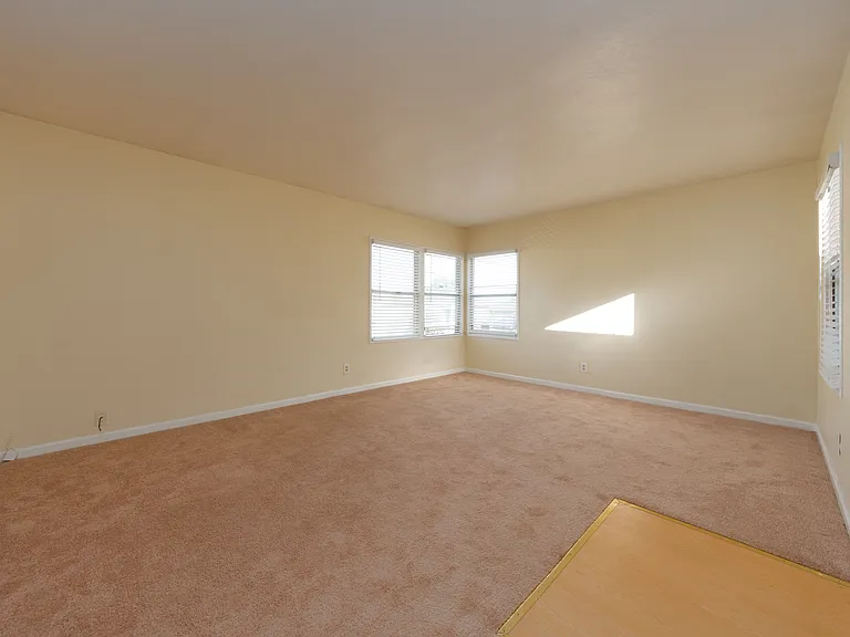 1117 Harrison St #3 — Photo 1