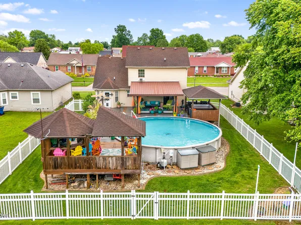 9412 Minute Men Ct, Louisville, KY 40214