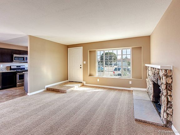3rd image of 3990 Palm Ave